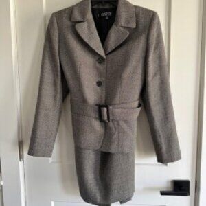 Kasper Skirt Suit Size 6P Gray 2 Piece